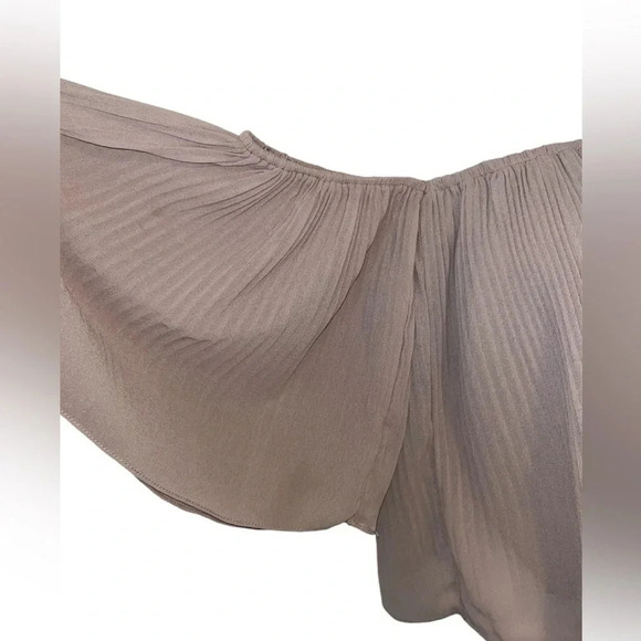 She + Sky Sheer Off-the-Shoulder Top - Picture 4 of 6